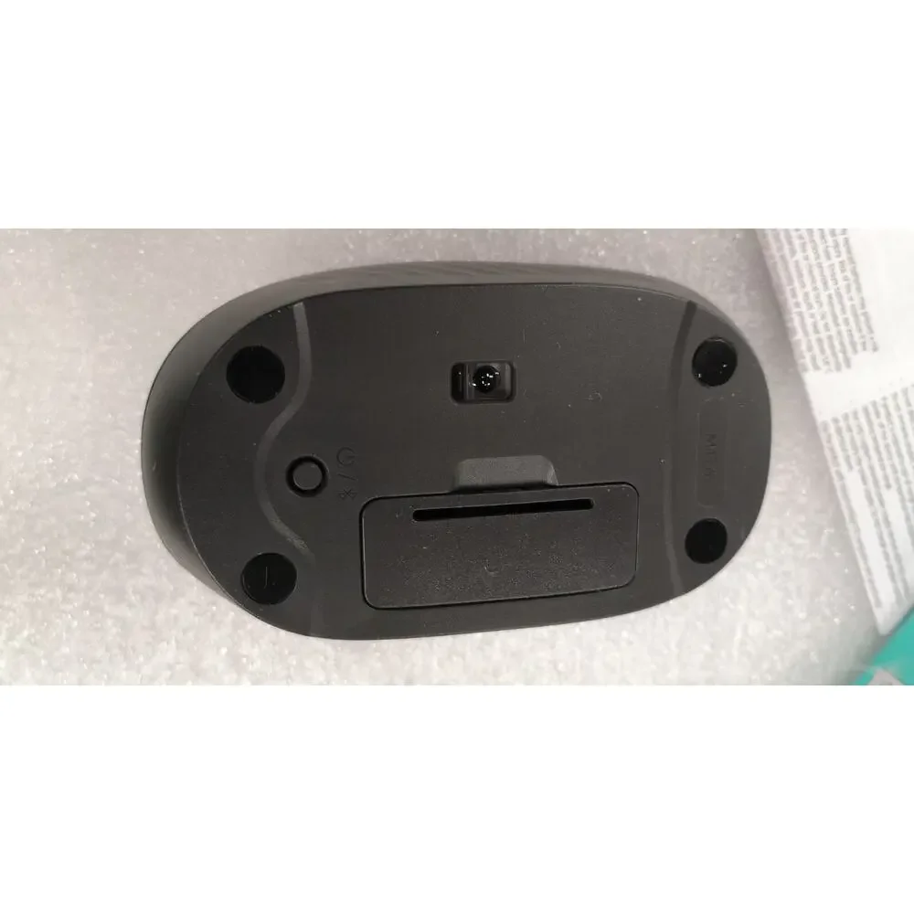 Logitech M196 Bluetooth Wireless Mouse. Bluetooth Only. Black